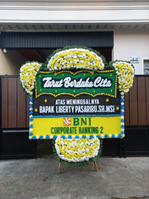 Papan Bunga Duka di Selabatu